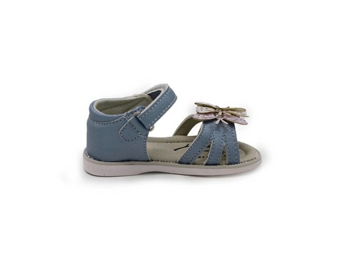 Босоножки Ok Shoes для девочек голубого цвета с бабочкой. Фото 4