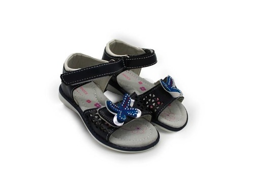 Босоножки Ok Shoes для девочек синего цвета украшенные бабочкой. Фото 1
