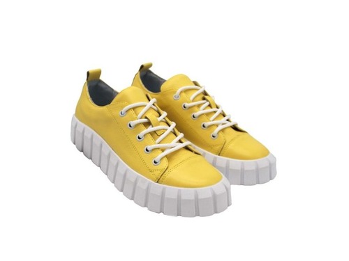 Кроссовки Sandalik для девочек жёлтого цвета на высокой подошве. Фото 1