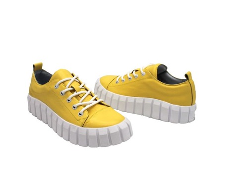 Кроссовки Sandalik для девочек жёлтого цвета на высокой подошве. Фото 2