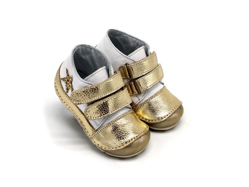 Ботиночки Sandalik для девочек золотого цвета Фото 1