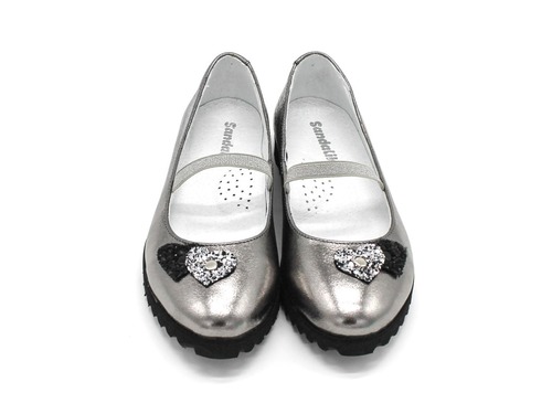 Туфли Sandalik для девочек цвета никель с сердечком. Фото 5