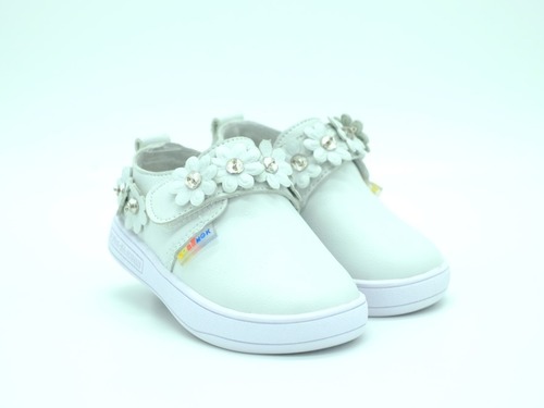 Ботинки Совёнок для девочек белые с цветочком кожа Фото 1