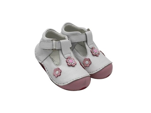 Туфли Sandalik для девочек белого цвета с цветочками Фото 1