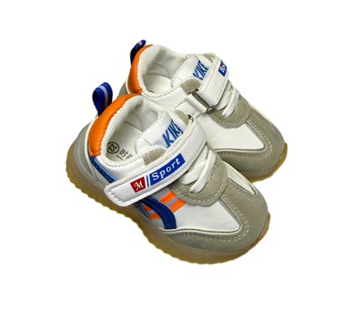 Кросівки біло бежеві з синім блимаючі N/M